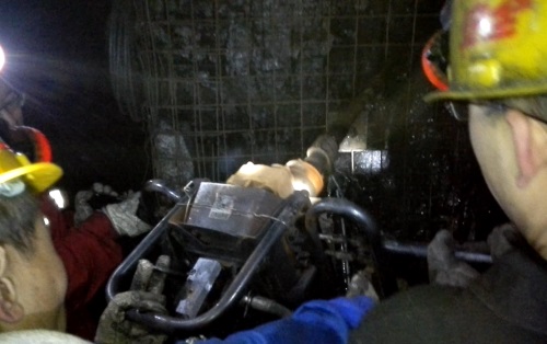 內(nèi)蒙風(fēng)動(dòng)探水鉆機(jī)，伊東煤礦認(rèn)定石家莊巨匠